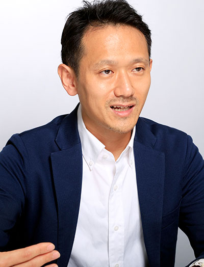 プロフィール