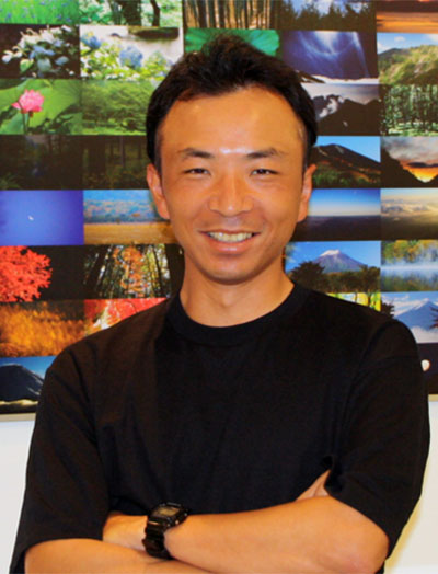 プロフィール