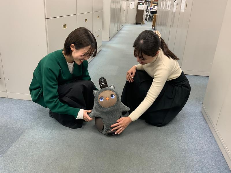「ななまる」の愛称で親しまれている東京書籍のLOVOT